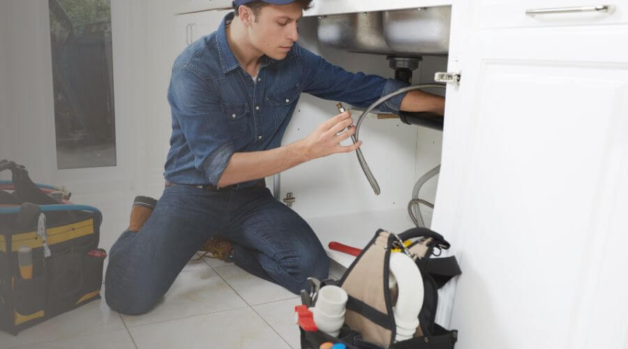 Local water heater installation in Saint Francis, WI